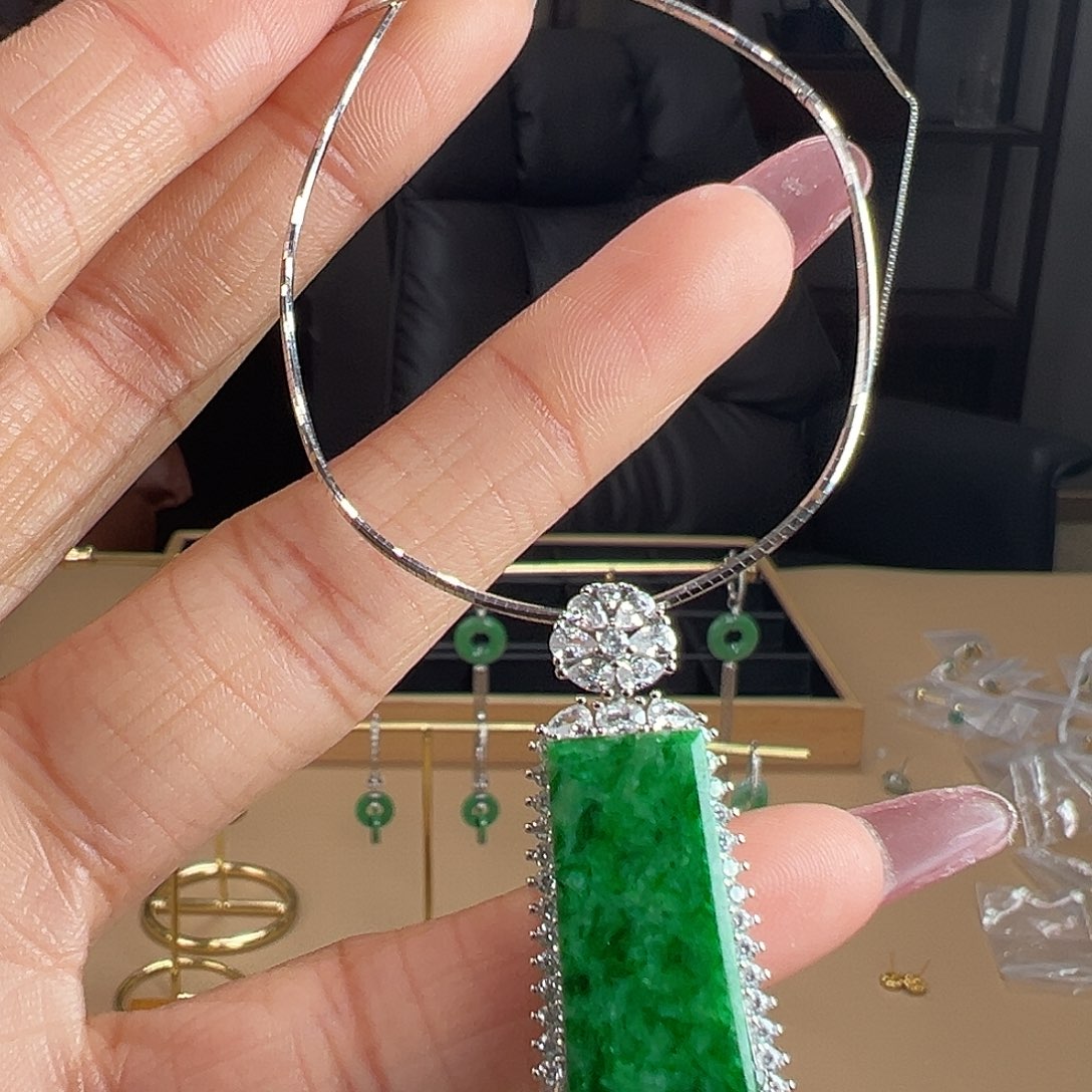 翡翠银S925镶嵌吊坠(赠链)吊坠赠链