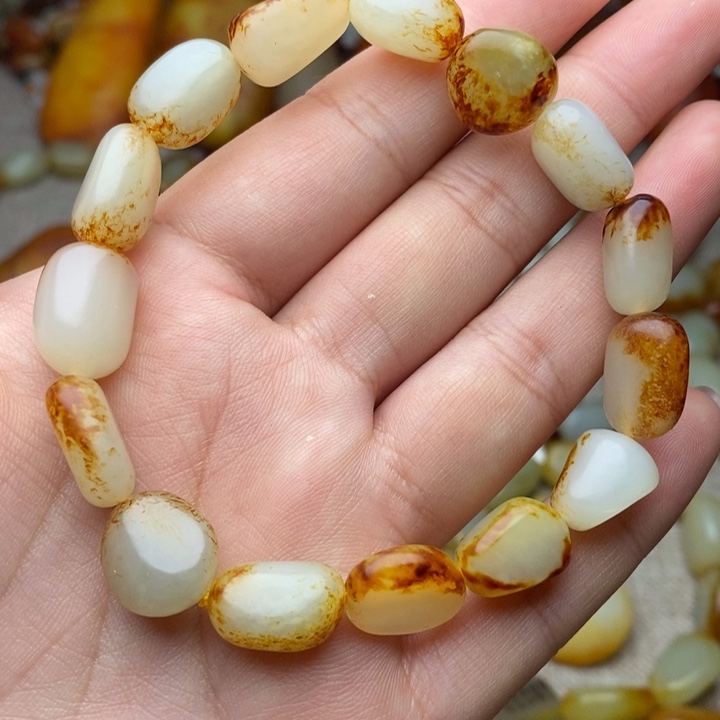 和田玉未镶嵌手链