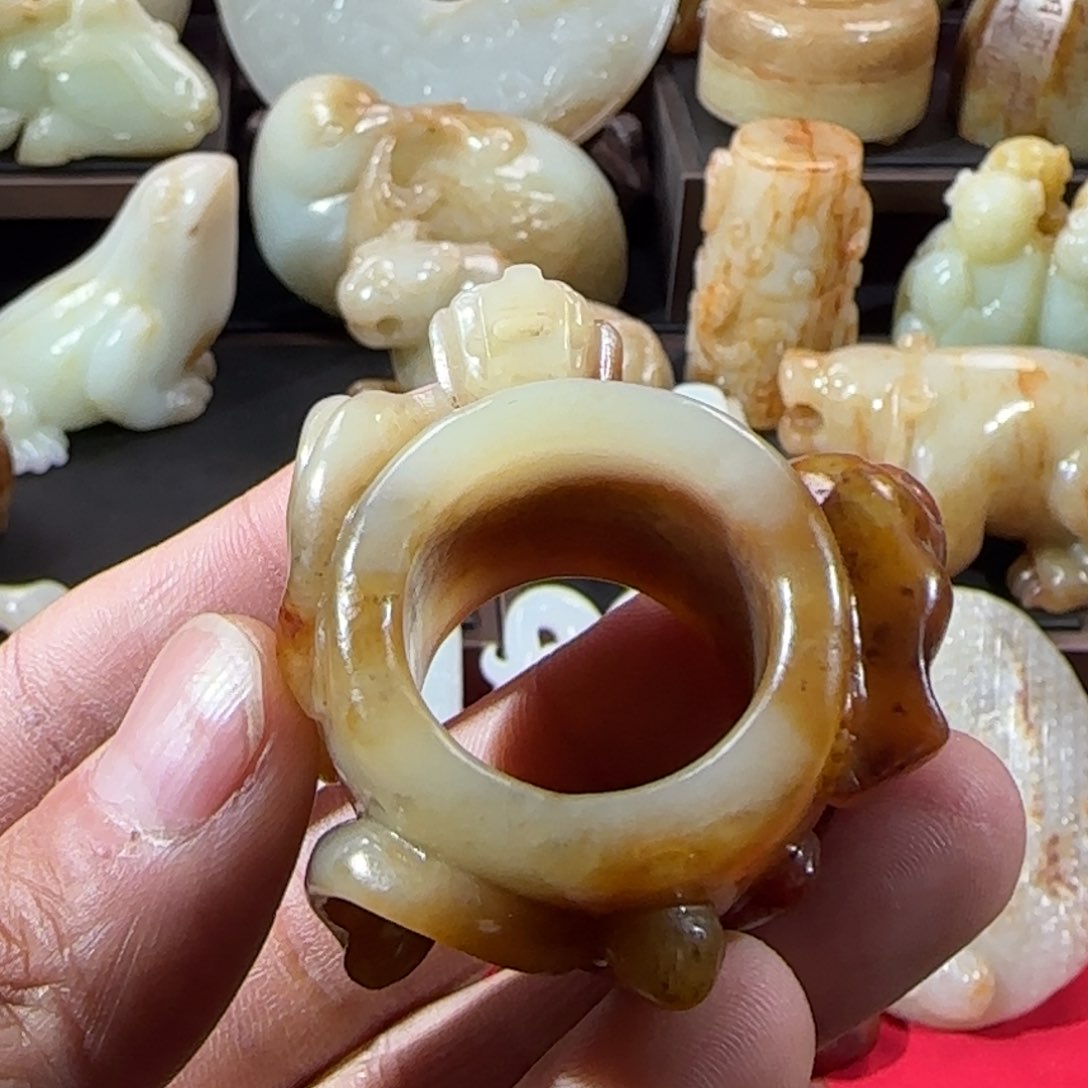 和田玉挂件未镶嵌马**龚