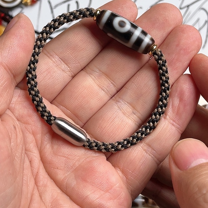 玛瑙/玉髓颈饰合金