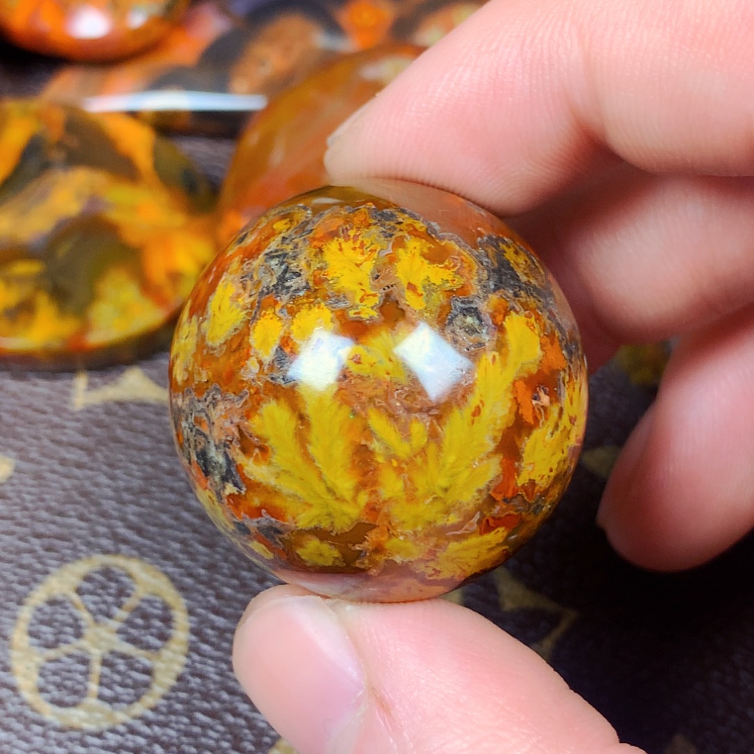 用***8玛瑙/玉髓未镶嵌战国红