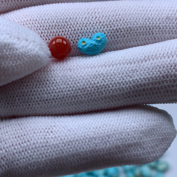 南红玛瑙未镶嵌珠宝奇石