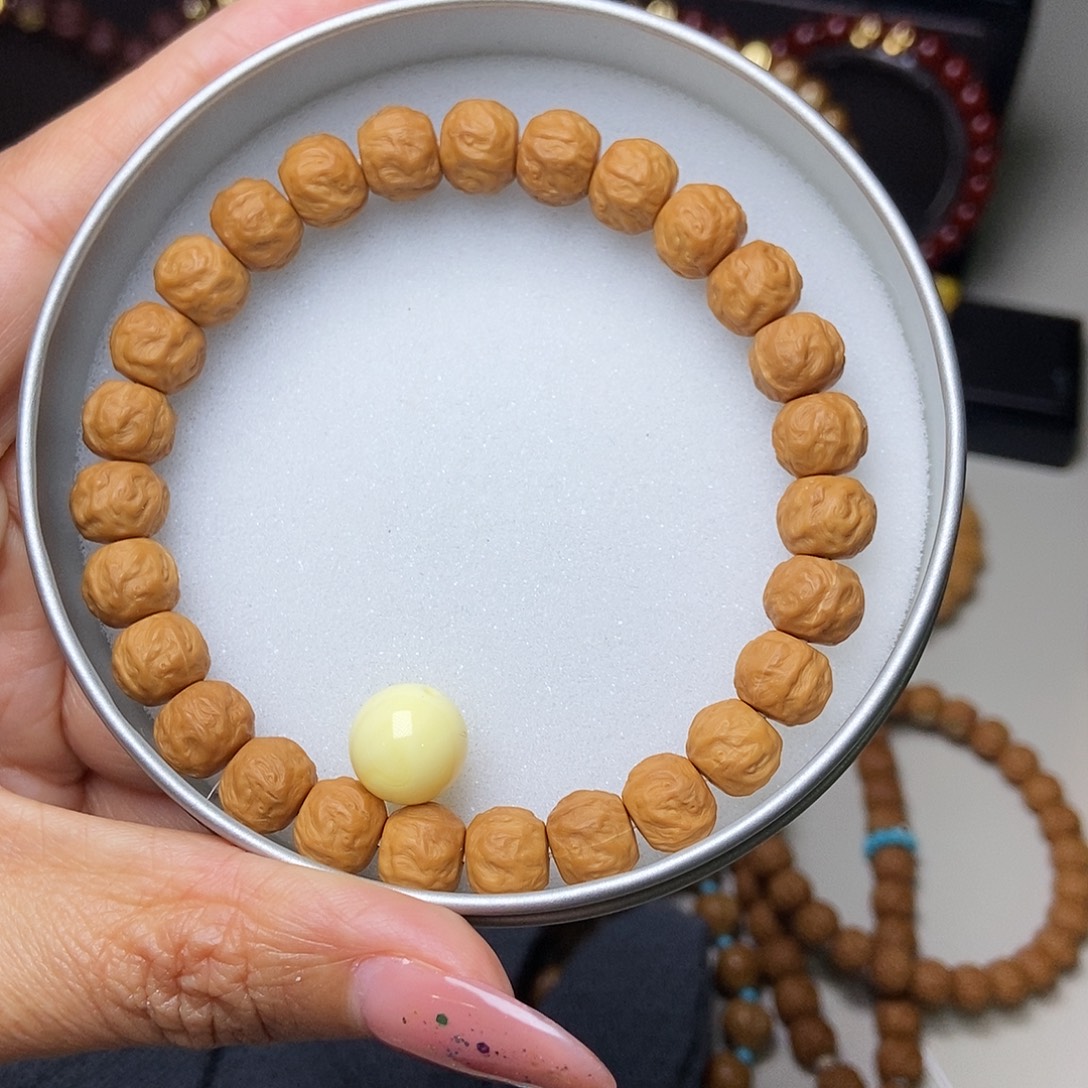 手串猴头核桃猴头龙蛇尺寸09左右