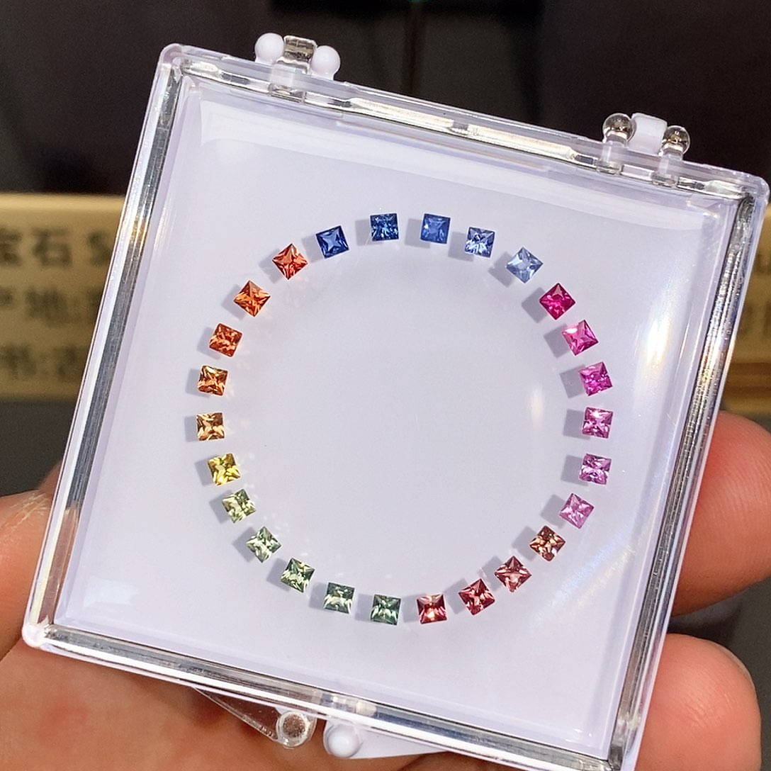 彩色蓝宝石裸石未镶嵌2.2克拉