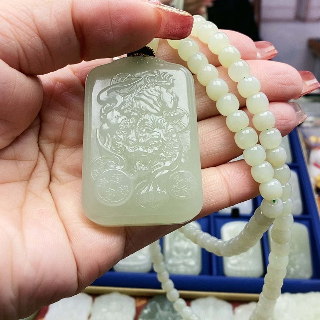 【闪购商品】和田玉颈饰未镶嵌室***修