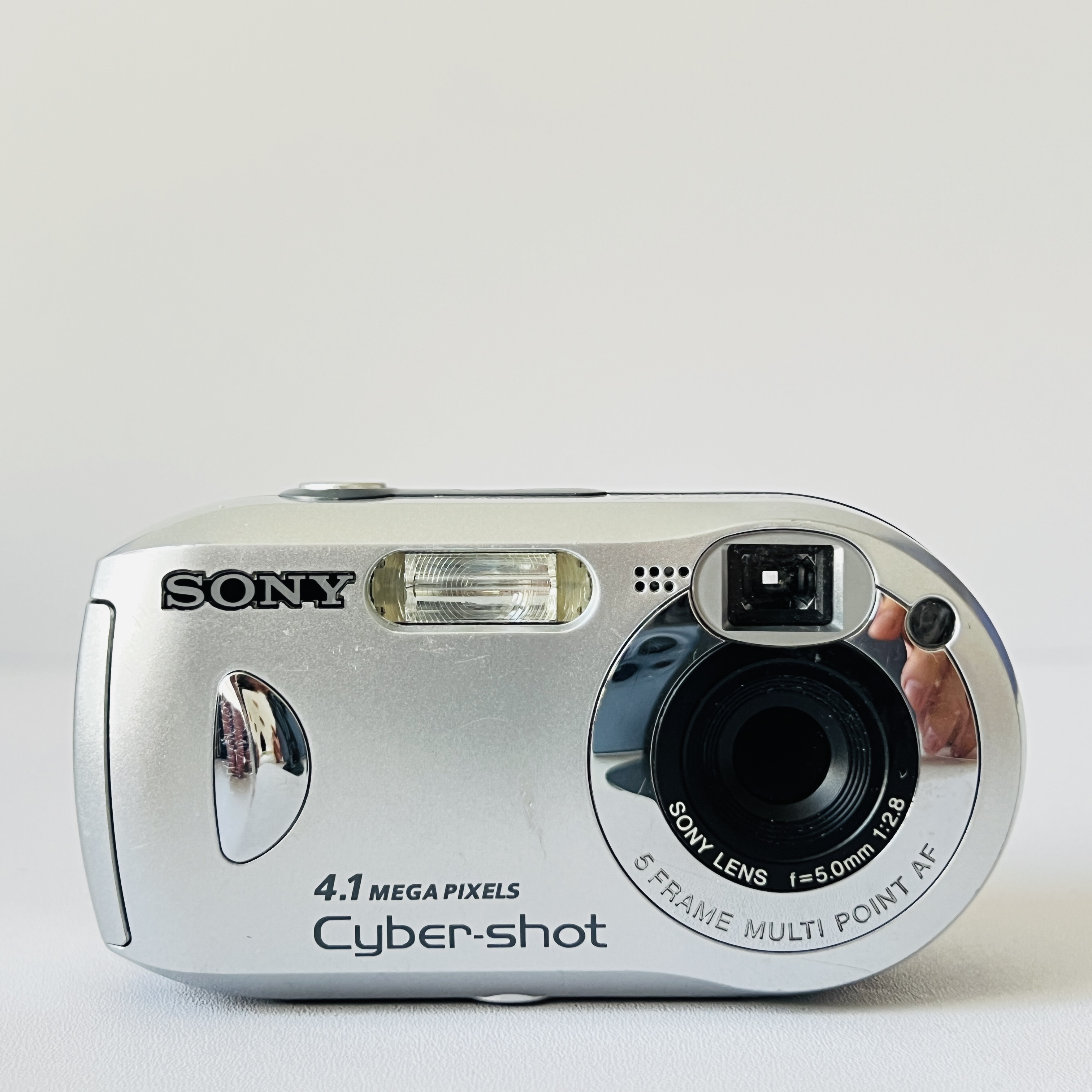 95新 Sony/索尼 p41 410w像素3倍光学变焦 五号电池自备