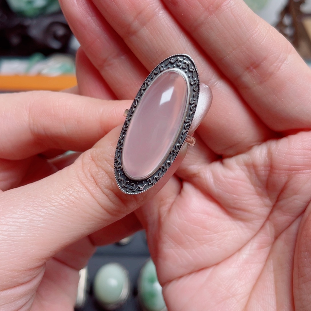 夏***安银S925镶嵌水晶戒指