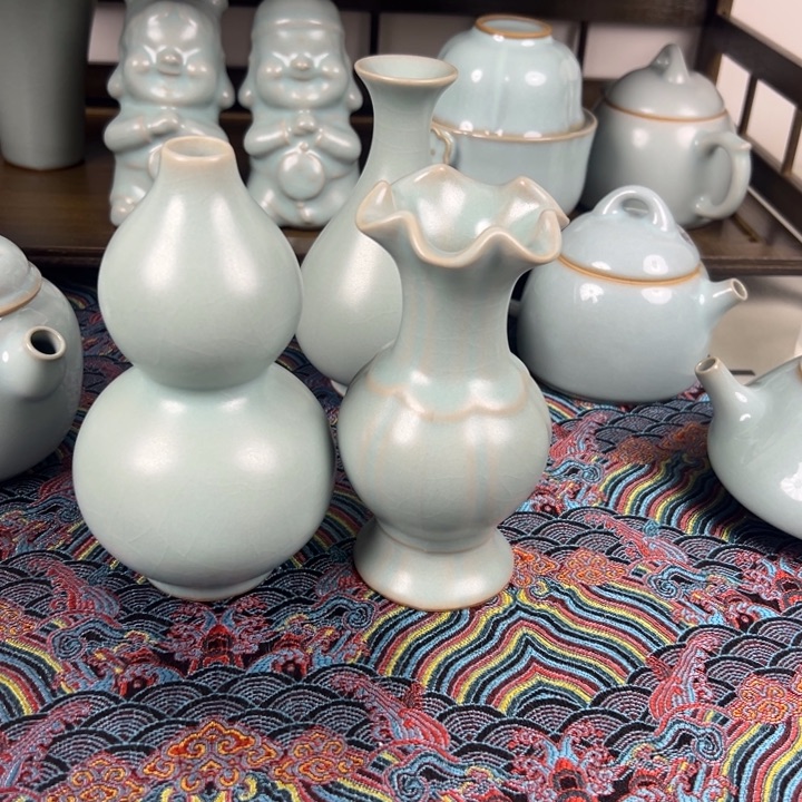 仿古釉水葫芦摆件微瑕