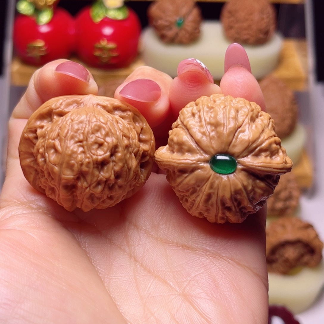 文玩核桃吊坠37尺乾隆元宝磨