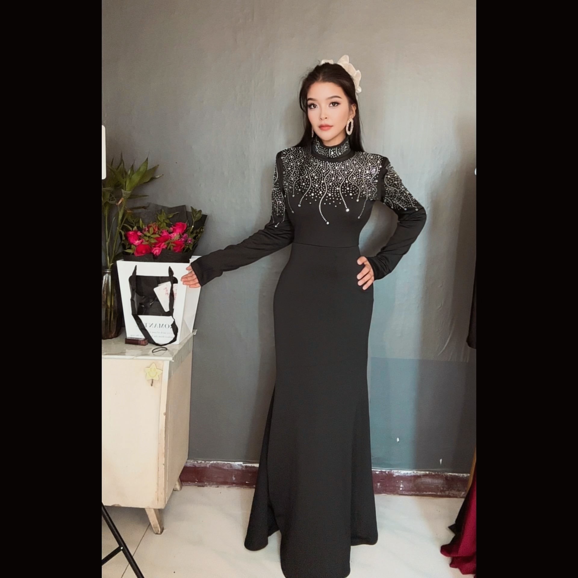 59021【包邮】设计款时尚烫钻重工礼服款女装连衣裙