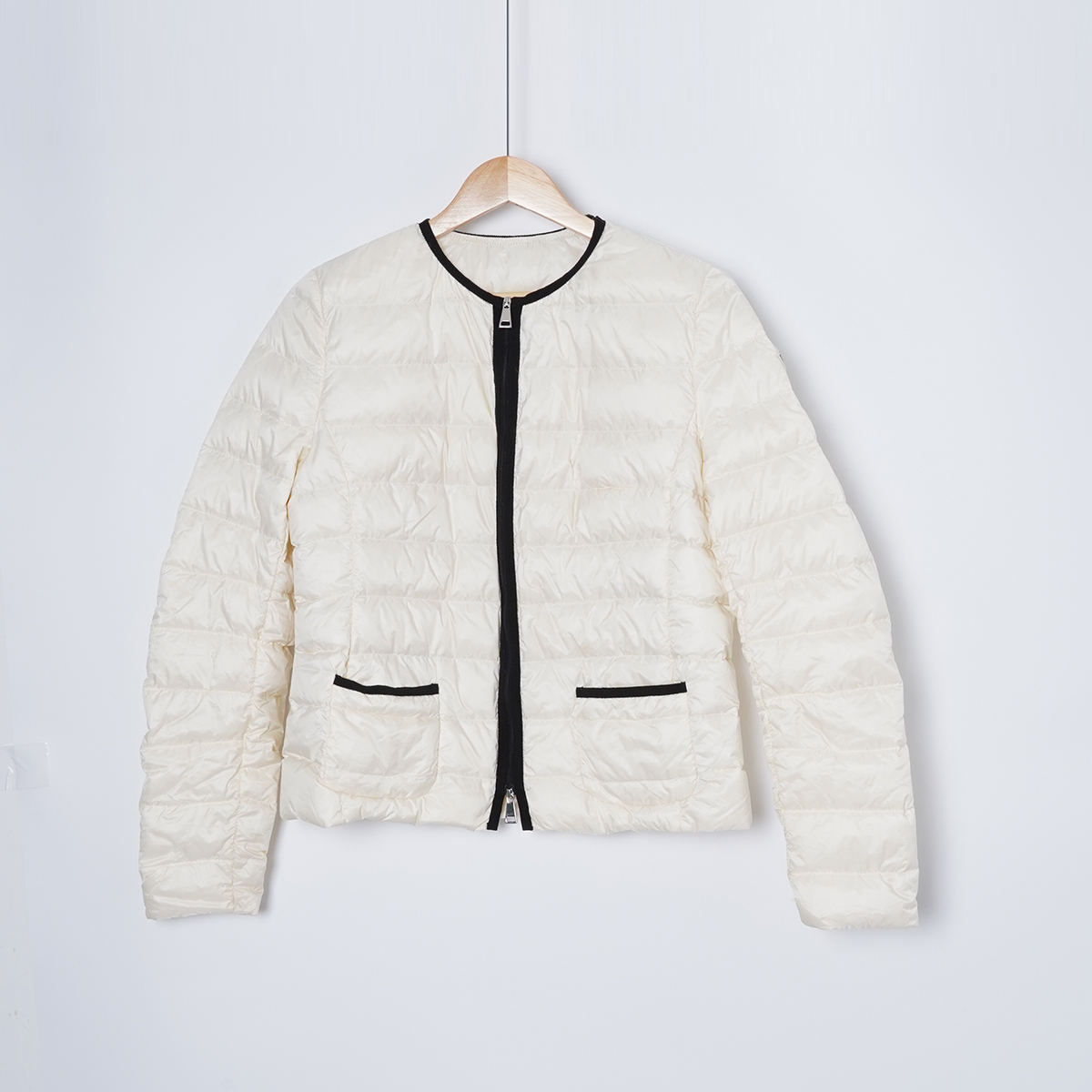 95新 MONCLER 羽绒/SC1740/蒙口冬季短款羽绒服/3码女装外套