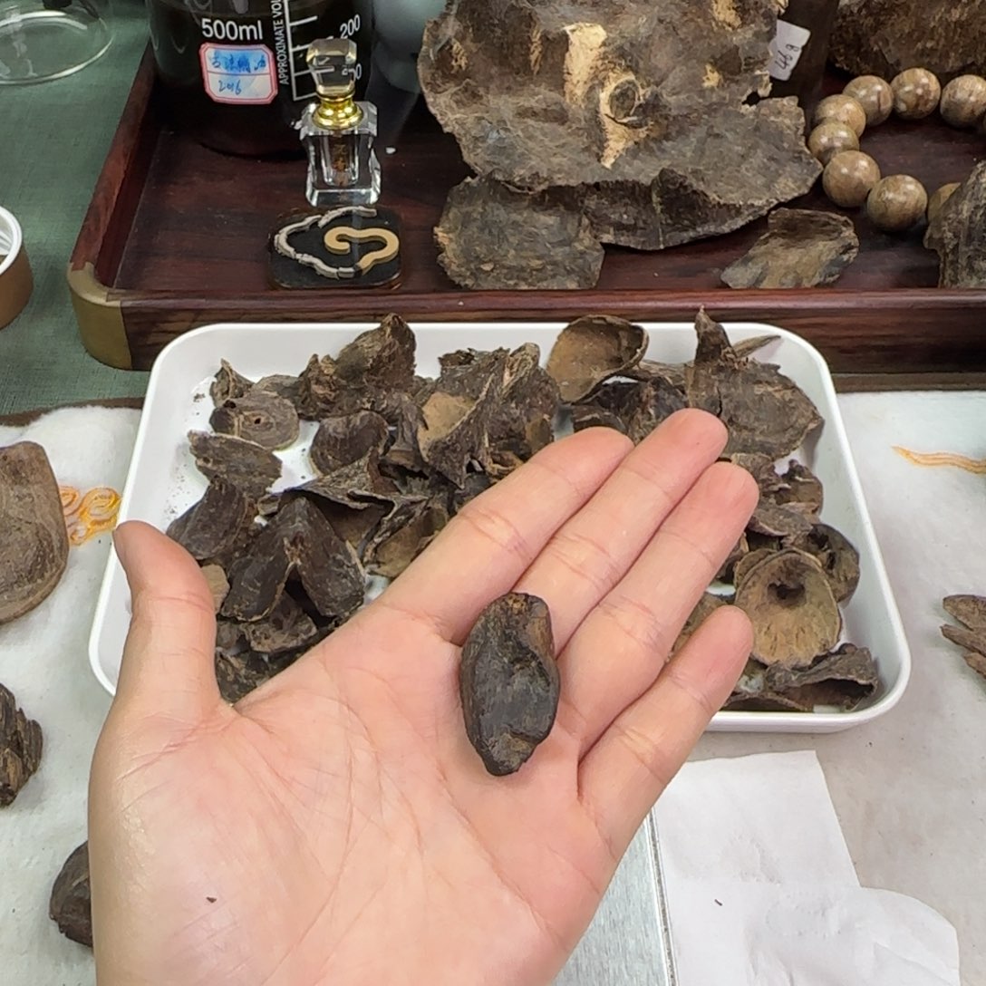 沉香沉香碎屑海南沉水2.4g