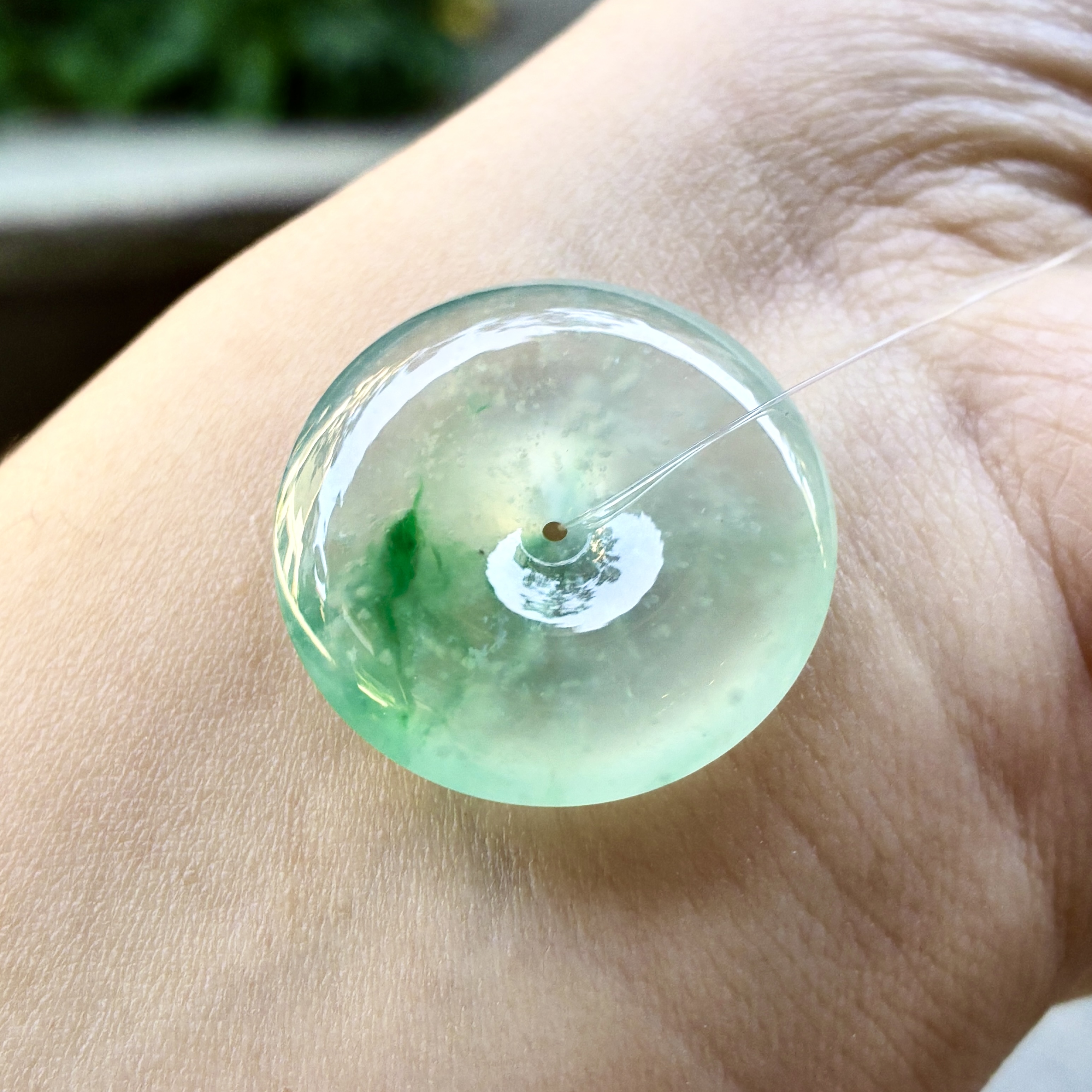 天然a货缅甸翡翠自然光24.8/5.8木那雪花棉平安扣吊坠，甜美细腻