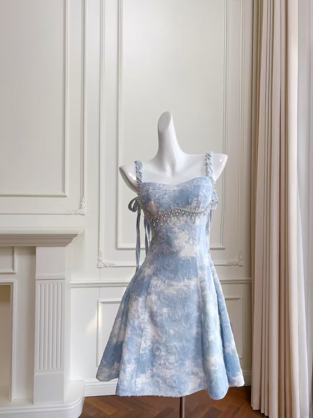 潮牌女装批发档口断码清仓 巨香