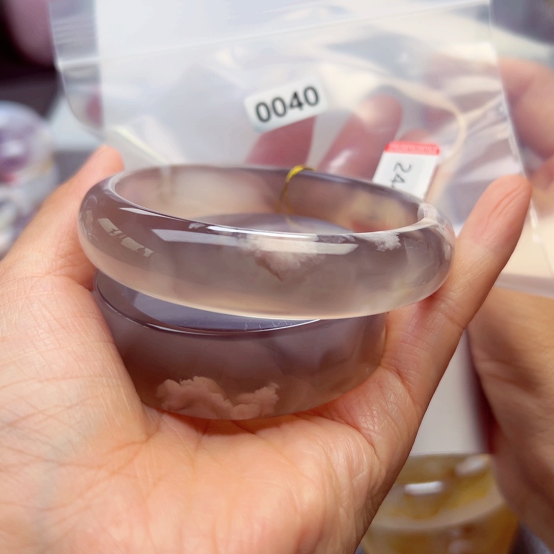 玛瑙/玉髓未镶嵌手镯虎***牙