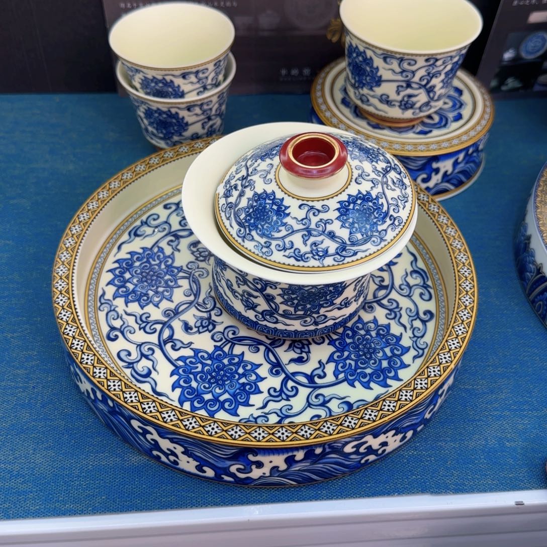 这些盖碗真好看！！！