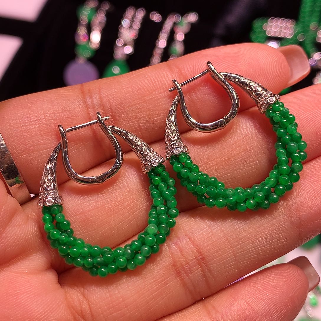 翡翠18K金镶嵌耳饰