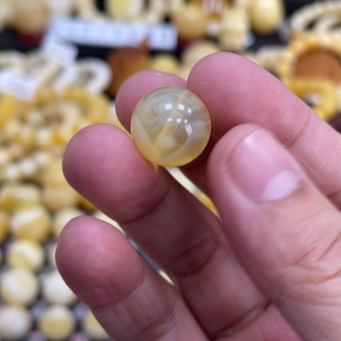 琥珀珠宝奇石未镶嵌14.4mm特色荧光