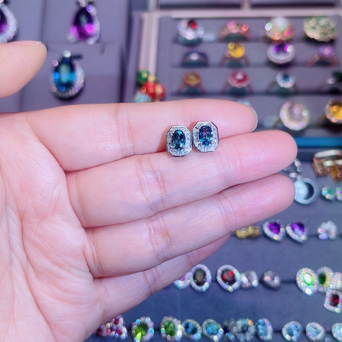 银S925镶嵌托帕石耳饰