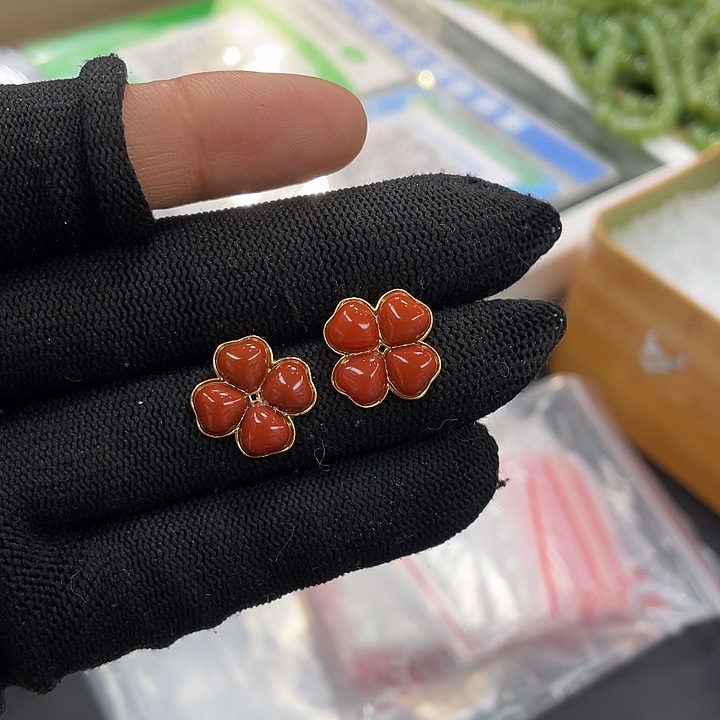 k***²和田玉未镶嵌颈饰