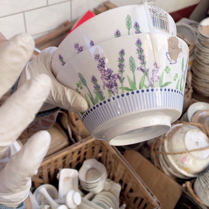 摆件陶瓷摆件工艺品。