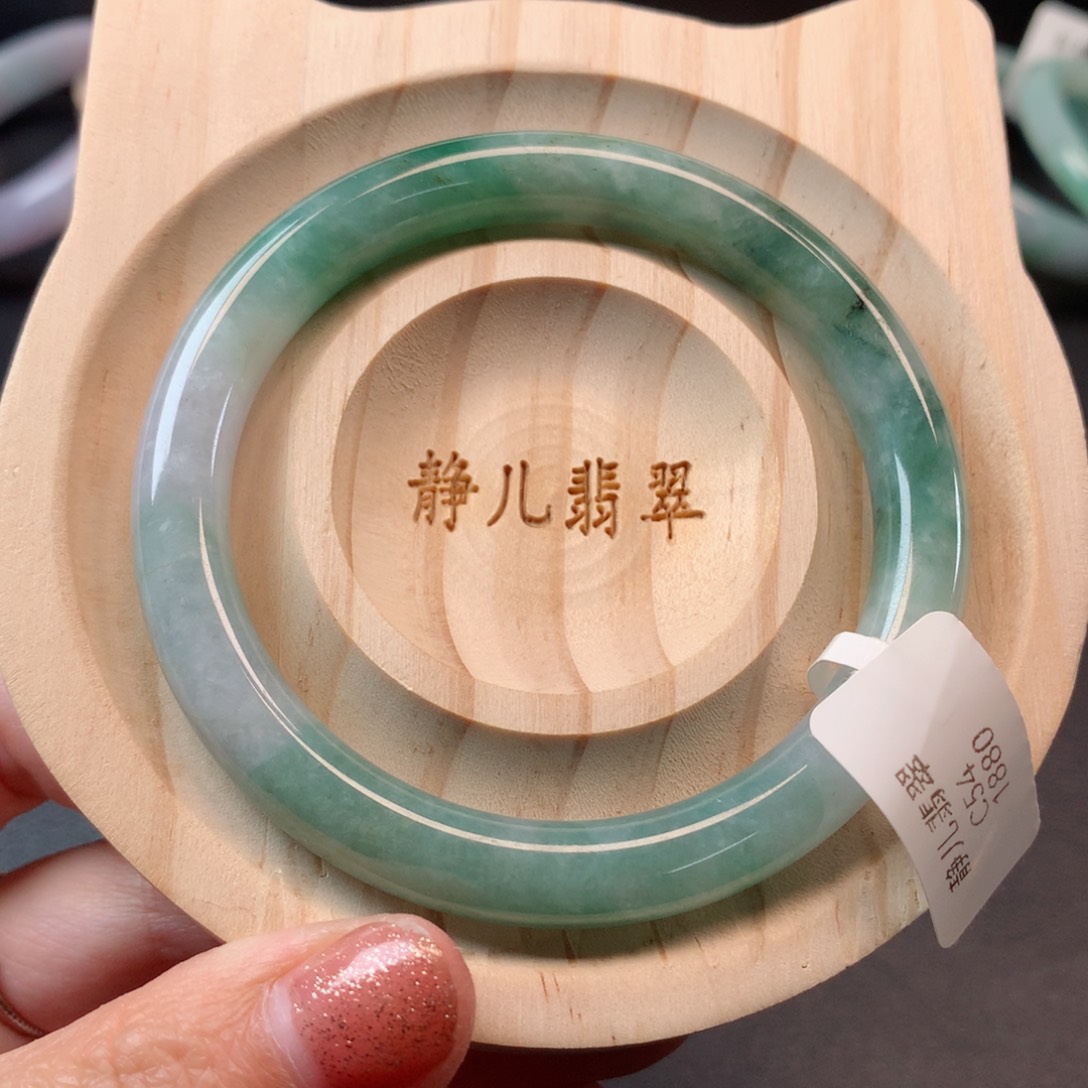 翡翠手镯未镶嵌54.5圈口