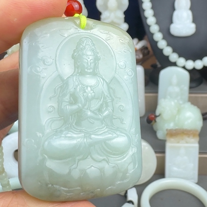 和田玉未镶嵌颈饰