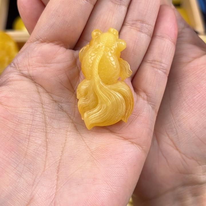 未镶嵌琥珀珠宝奇石琥珀，