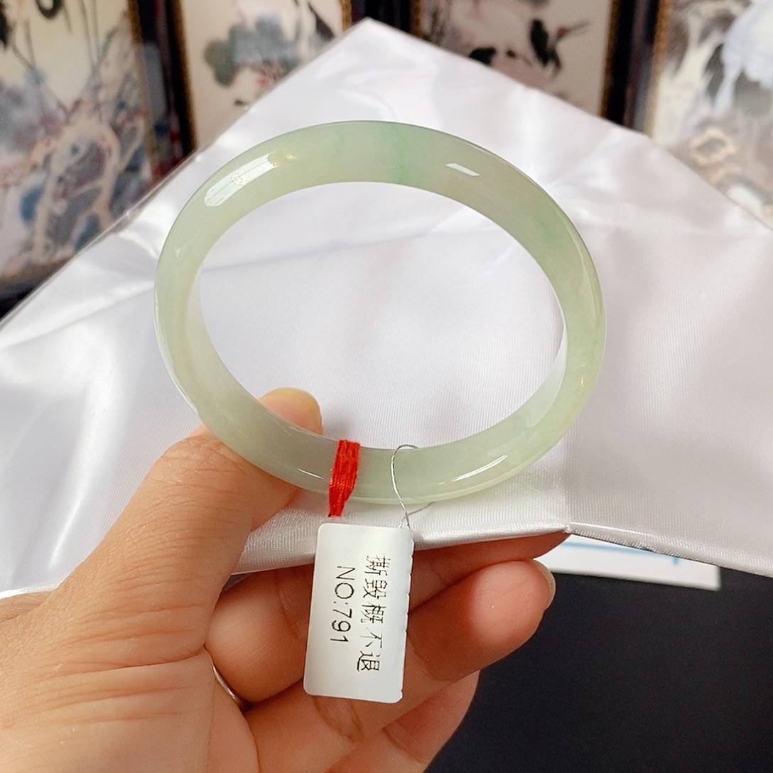 翡翠未镶嵌手镯手镯