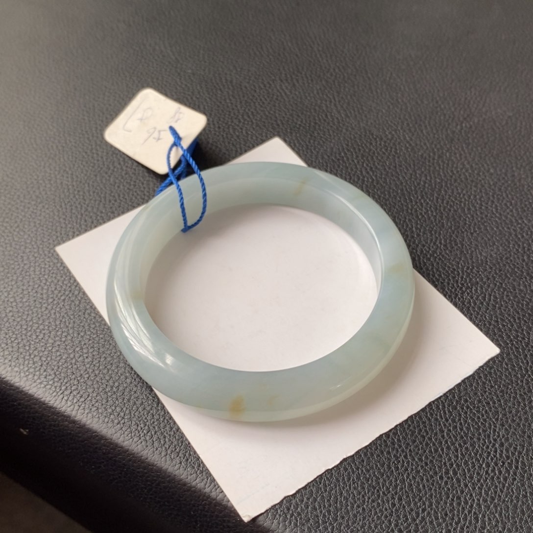 翡翠手镯未镶嵌天然翡翠手镯