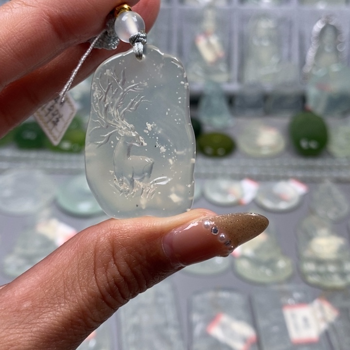 蛇纹石玉颈饰未镶嵌?****?