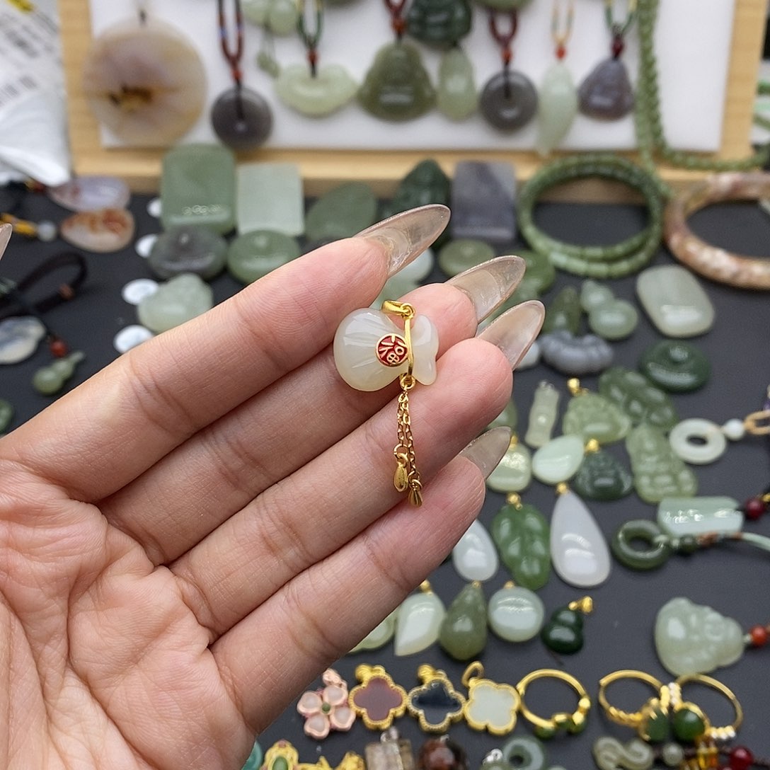 和田玉吊坠(不含链)银S925镶嵌