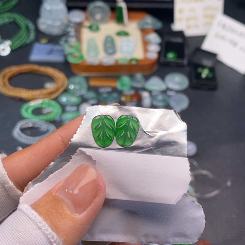 【闪购商品】翡翠挂件未镶嵌叶子