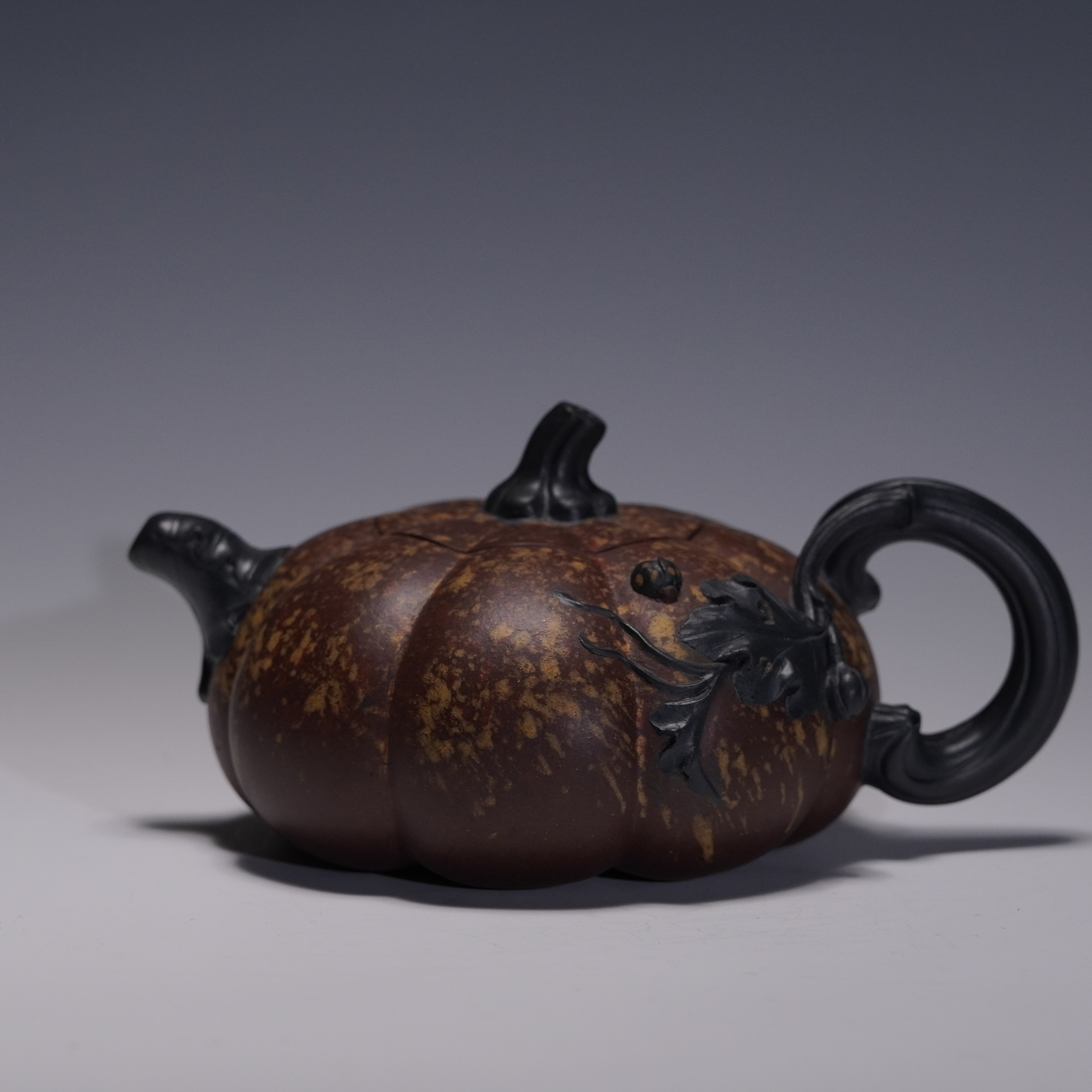 lot.20561 王勤仙 紫泥粉浆南瓜壶 350cc