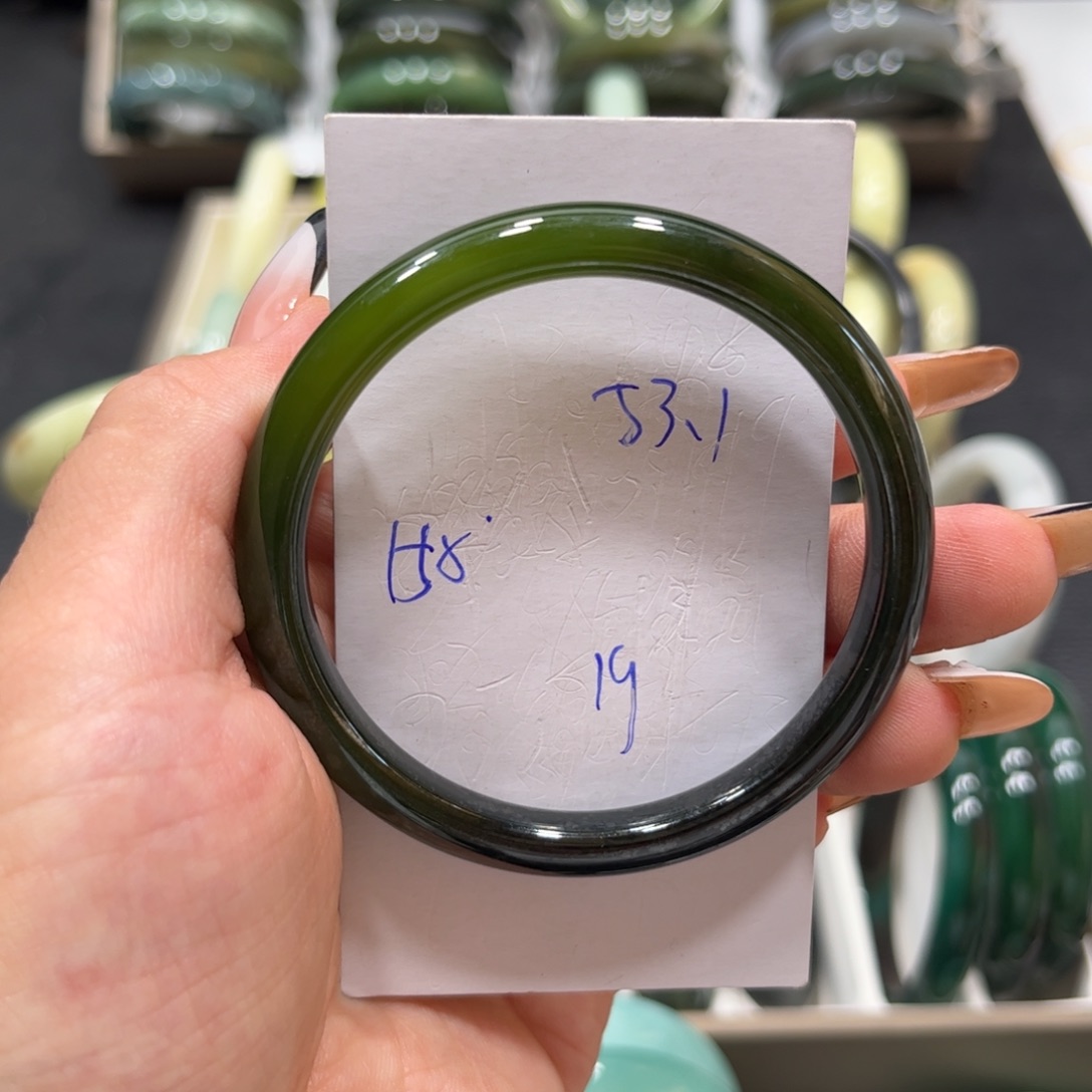 手镯玛瑙/玉髓未镶嵌