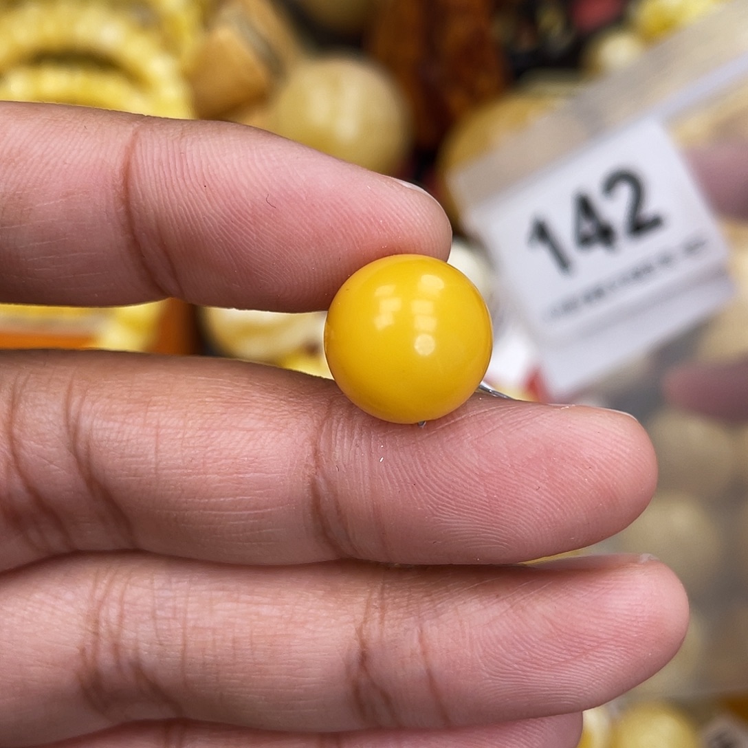 蜜蜡未镶嵌珠宝奇石13.5