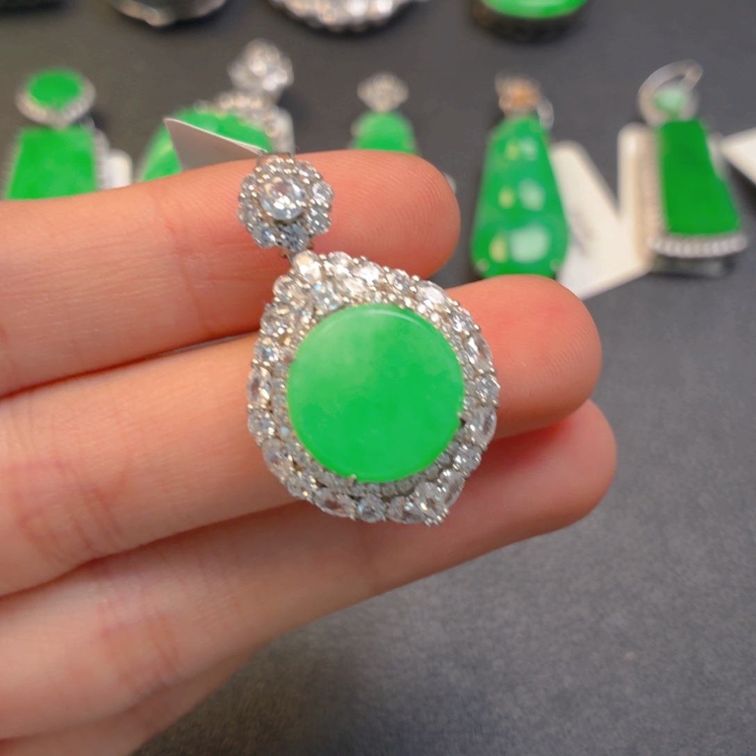 翡翠银S925镶嵌颈饰