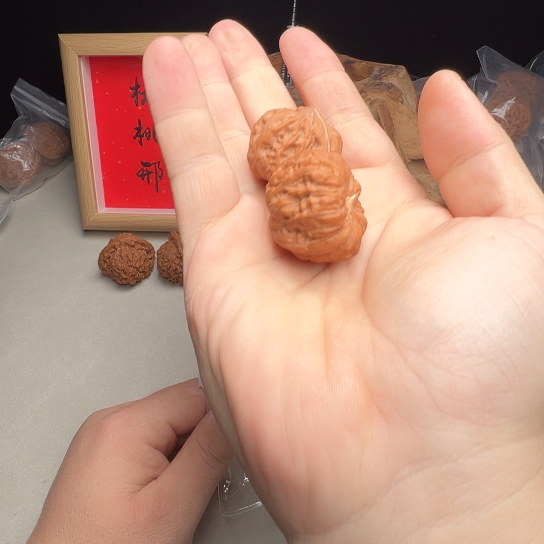 月***瑰吊坠文玩核桃门头沟