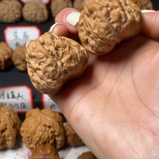 文玩核桃全品蛤蟆头尺41