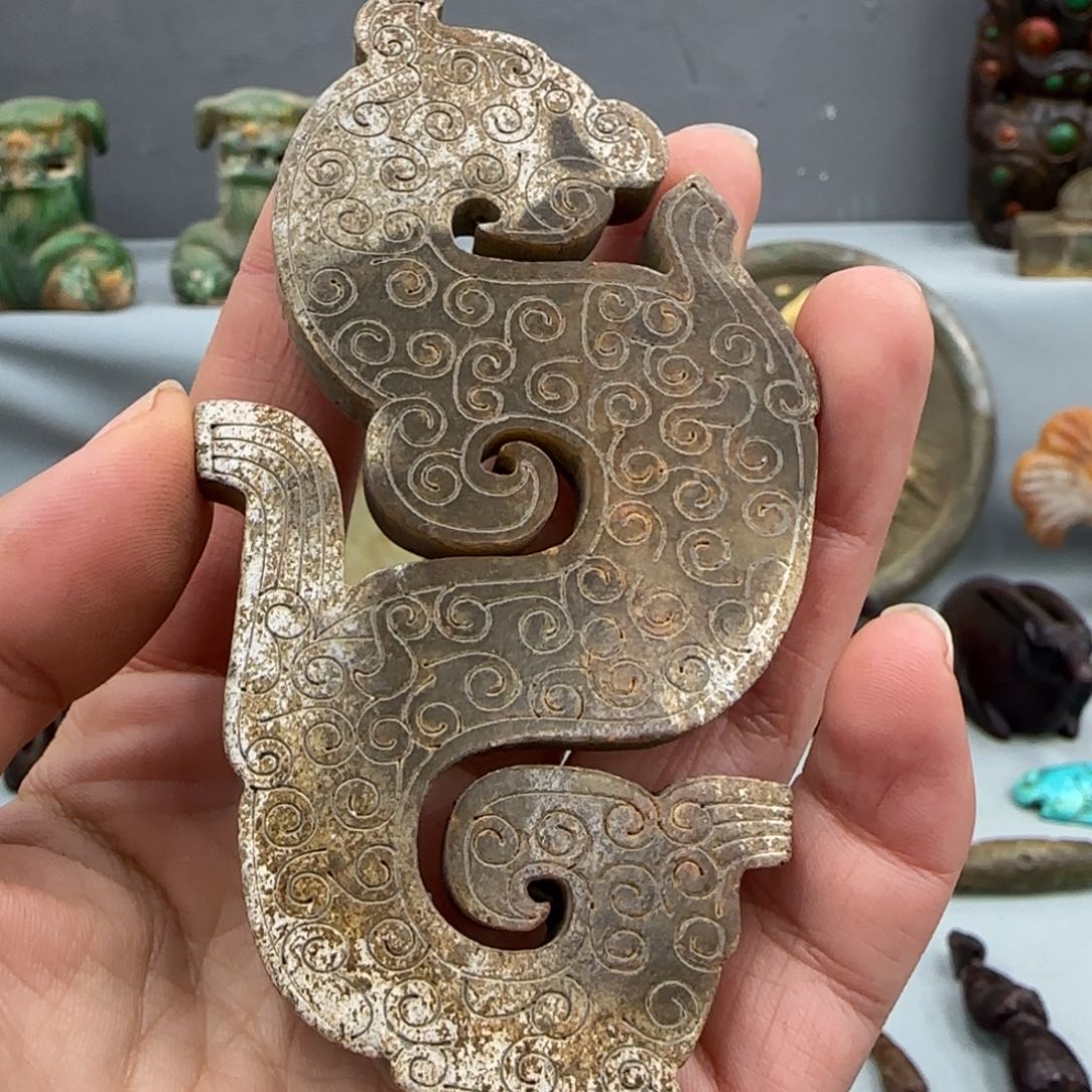 未镶嵌和田玉（糖玉）挂件