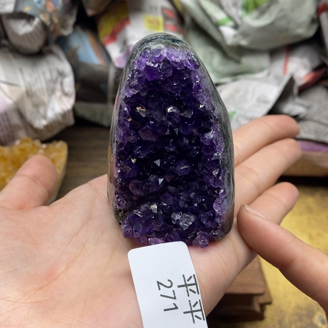 紫晶乌拉圭未镶嵌