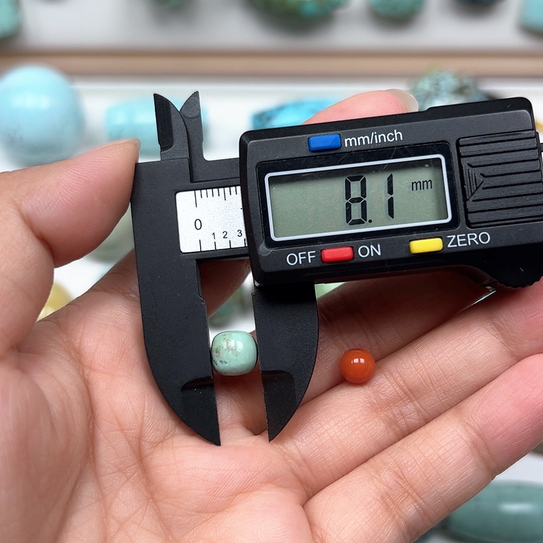 南红玛瑙未镶嵌珠宝奇石