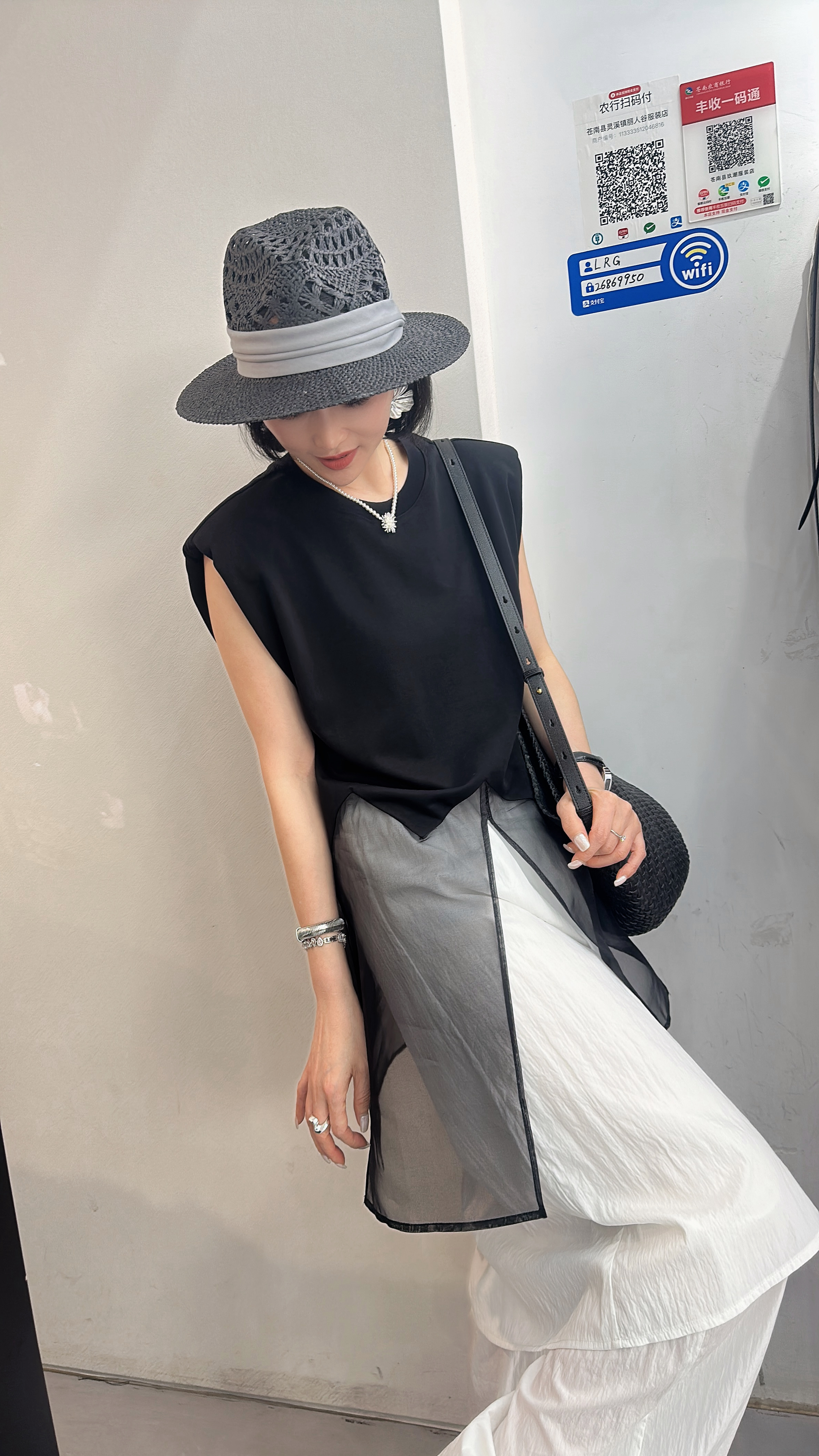 中长款宽松型短袖拼接圆领T恤气质服装设计师宽松