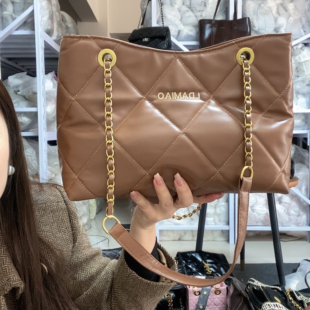 黄牛剖层皮革羊剖层皮革