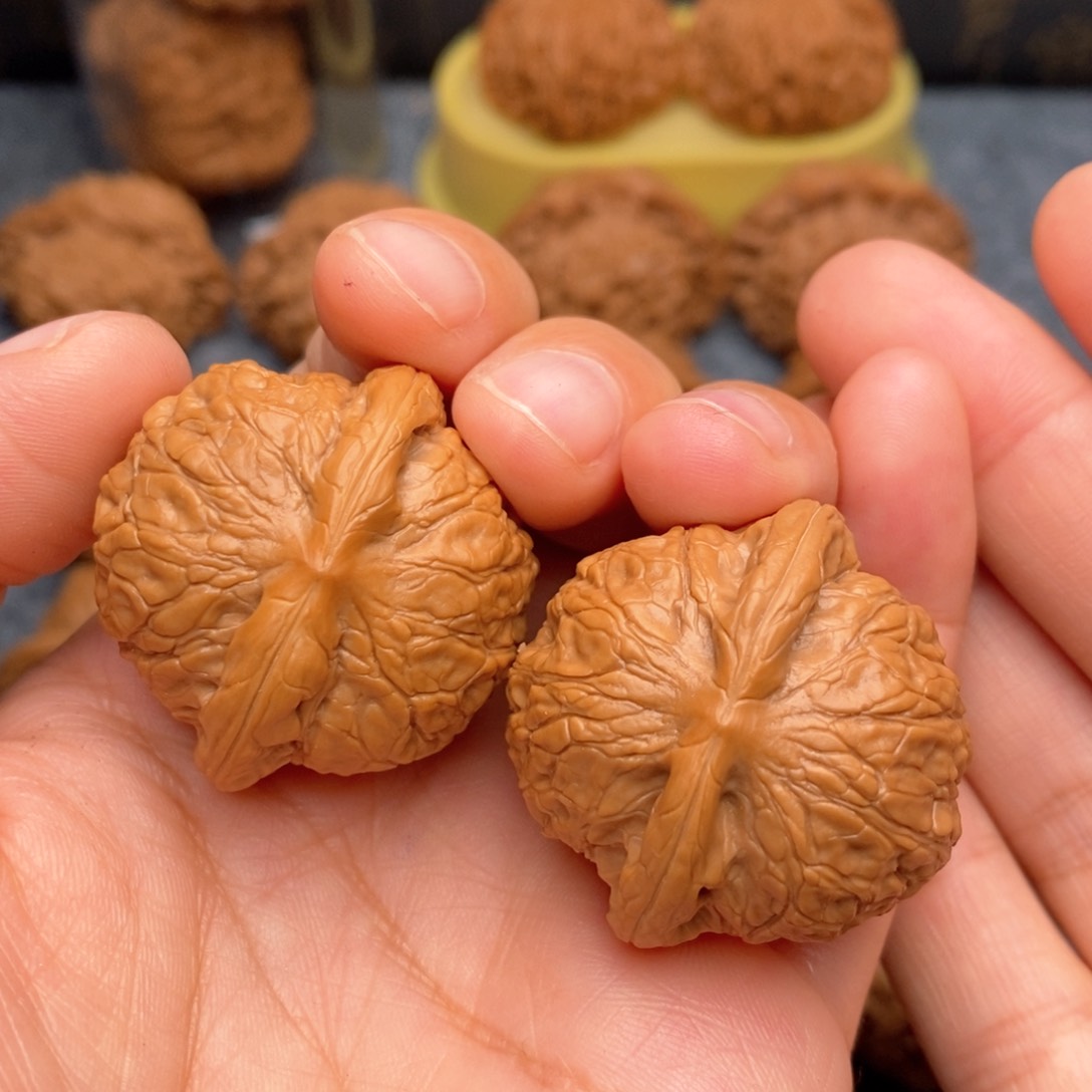 文玩核桃把件乾隆磨35尺精品