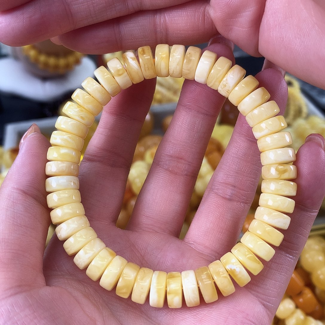 未镶嵌琥珀珠宝奇石10