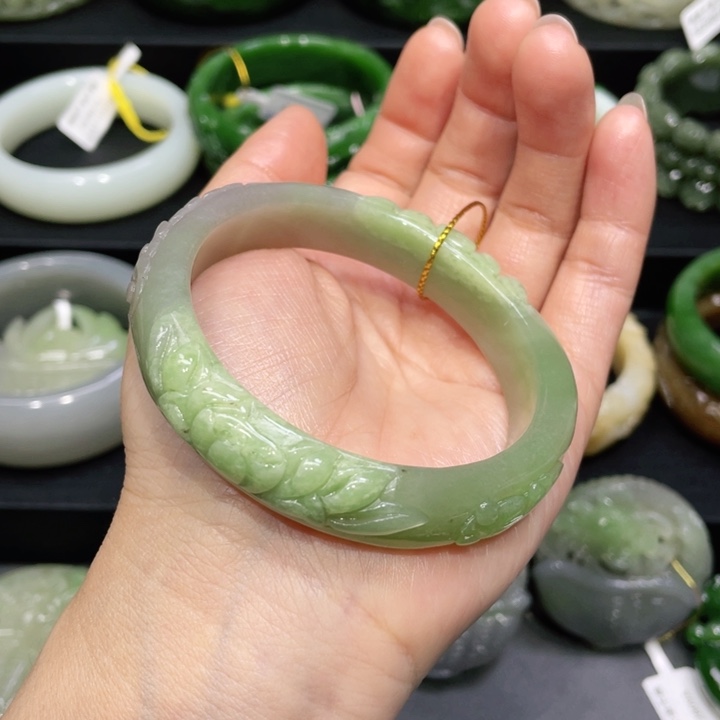 和田玉手镯57+圈口 编号24未镶嵌