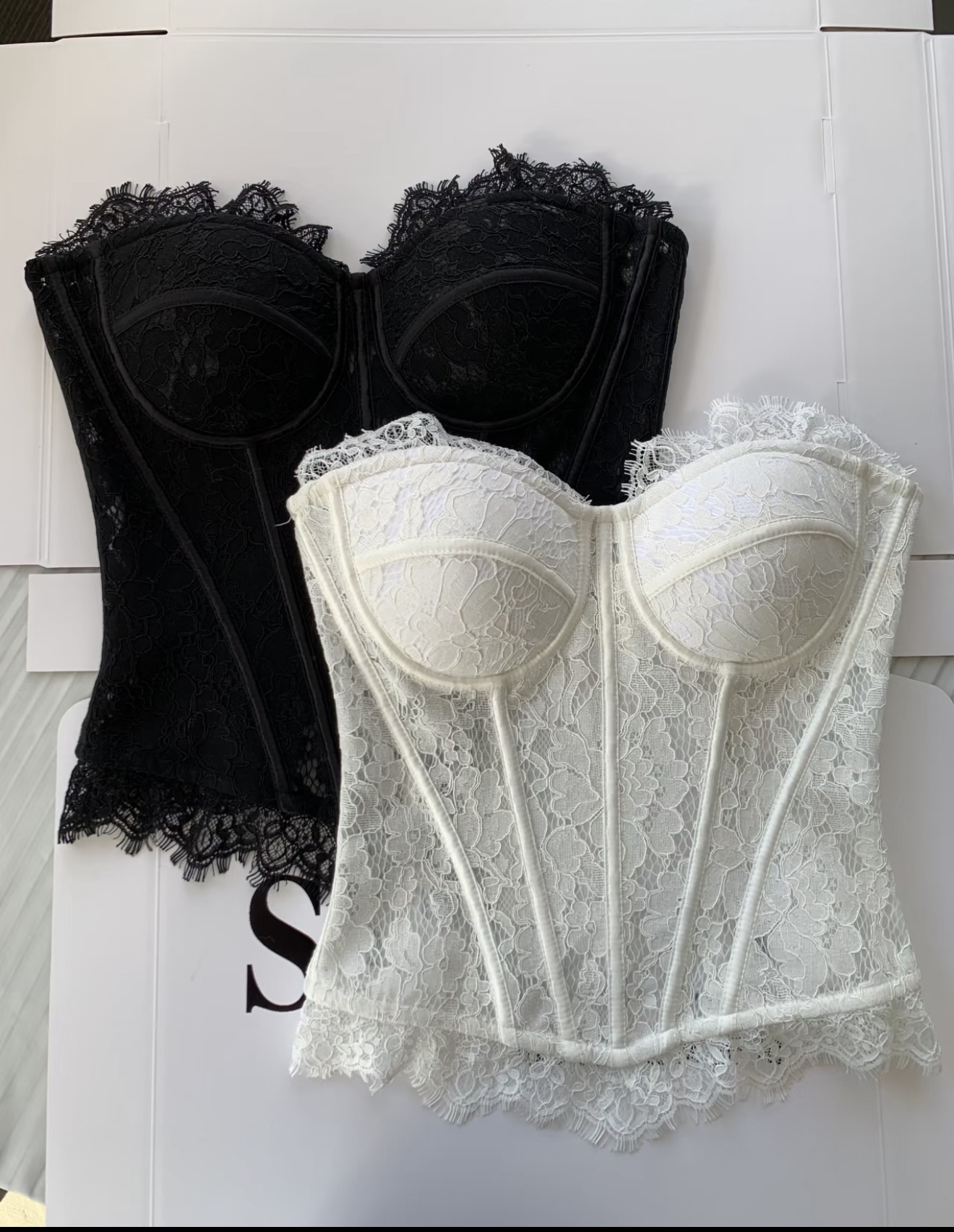 【Romantic】法式蕾丝吊带女内搭外穿设计性感纯欲辣妹鱼骨抹胸上衣