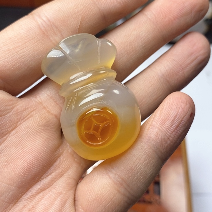 玛瑙/玉髓吊坠未镶嵌老*