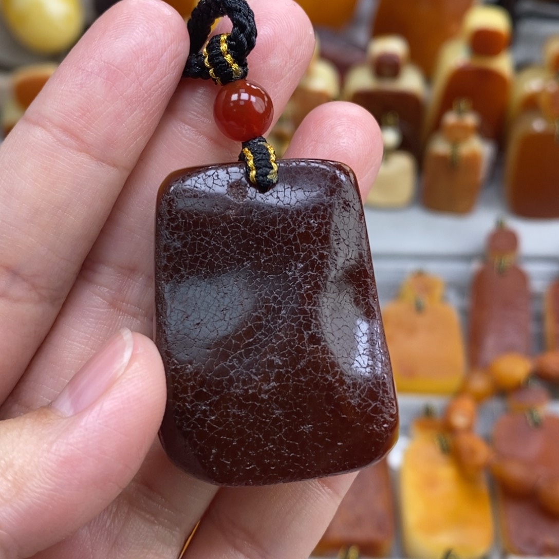 蜜蜡未镶嵌珠宝奇石